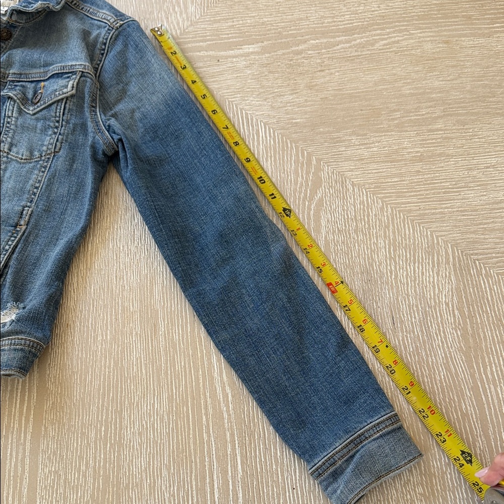 Women’s Small Distressed Blue Denim Jean Jacket Classic Trucker Style - Picture 2 of 16